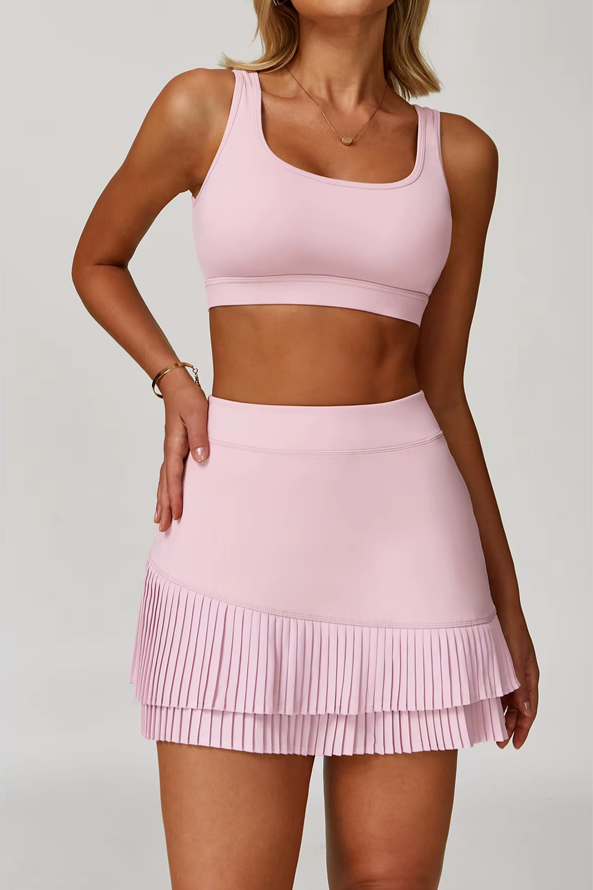 Seamless High-Support Crew-Neck Bra - NEOFORMA APPAREL