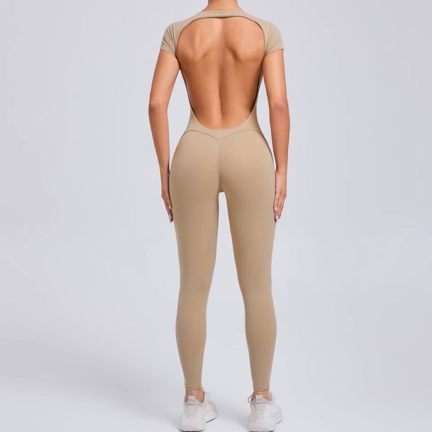 Open-Back Sports Bodysuit for Comfort & Freedom of Movement - NEOFORMA APPAREL