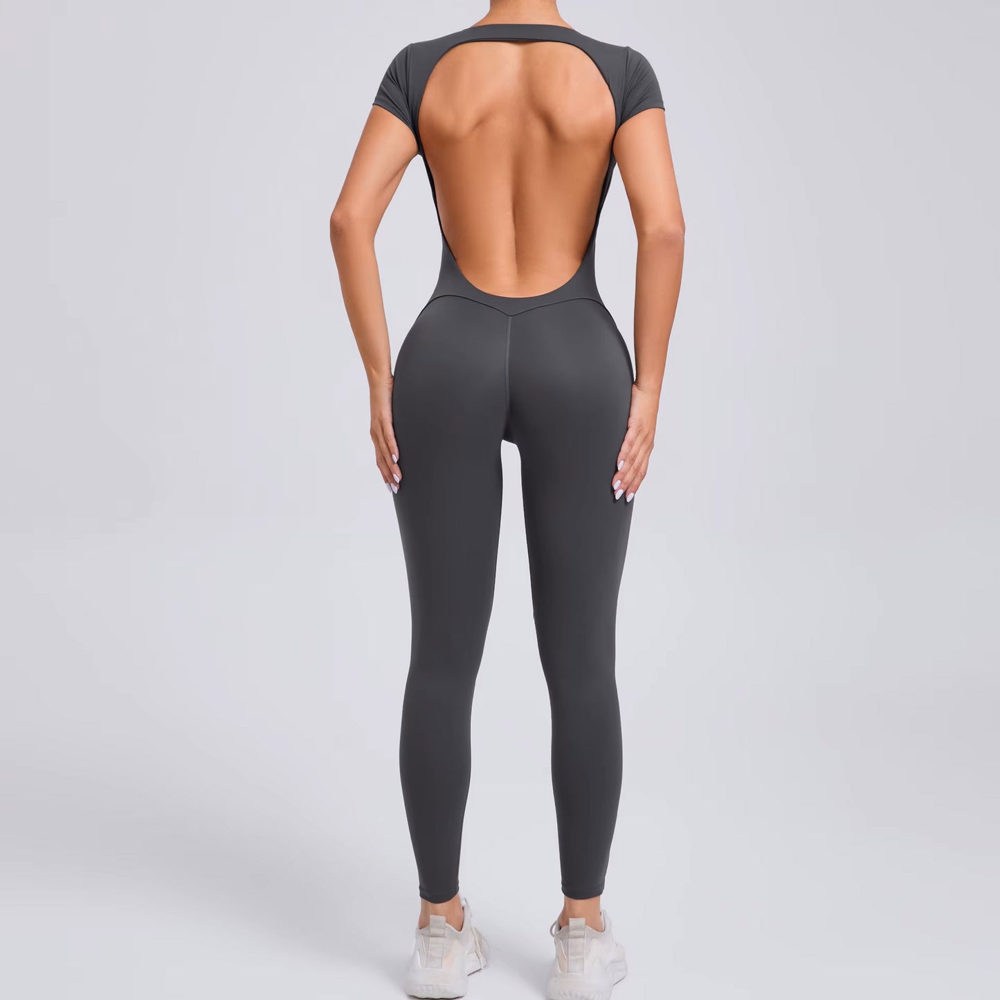 Open-Back Sports Bodysuit for Comfort & Freedom of Movement - NEOFORMA APPAREL