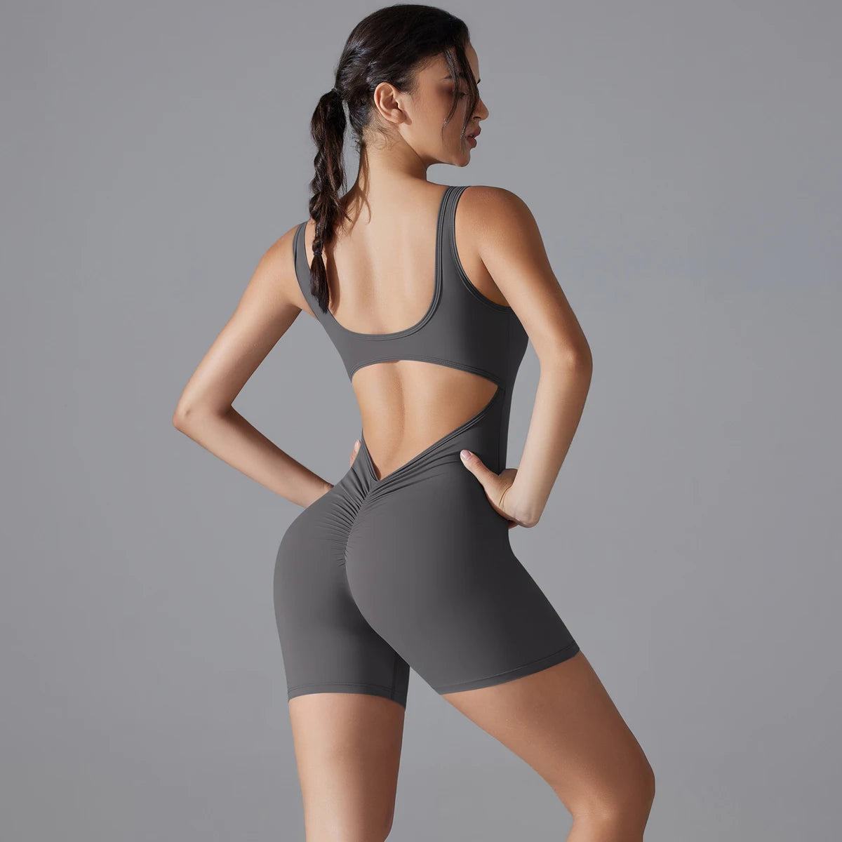 Scoop Neck V-Back Scrunch Sports Bodysuit for Comfort & Curve-Defining Fit - NEOFORMA APPAREL