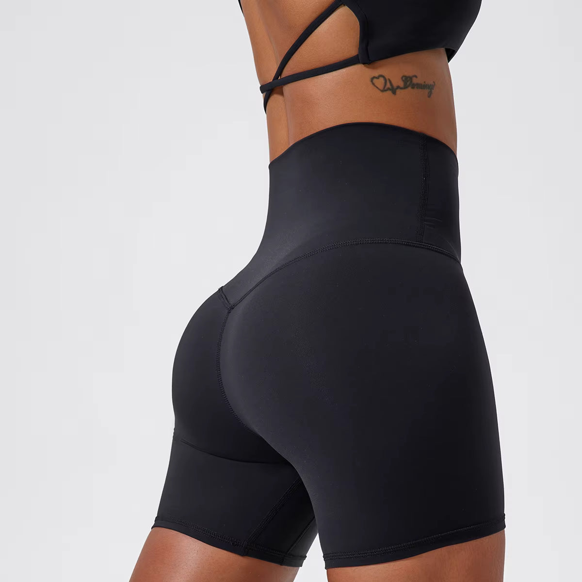 Doble Crossover Back Seamless Set – Bra + High-Waist Short - NEOFORMA APPAREL
