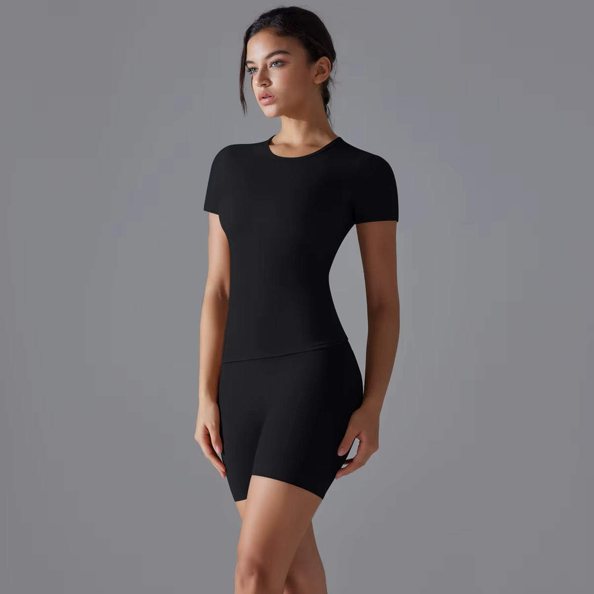 Conjunto básico sin costuras | Top de manga corta + short de cintura alta