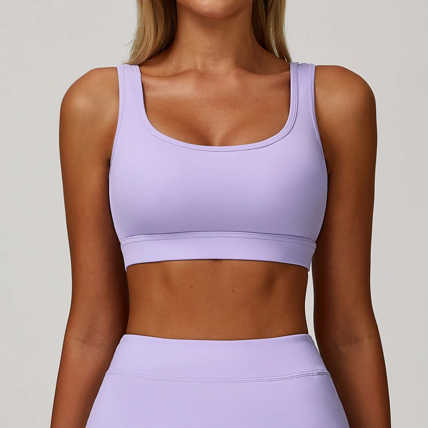 Seamless High-Support Crew-Neck Bra - NEOFORMA APPAREL