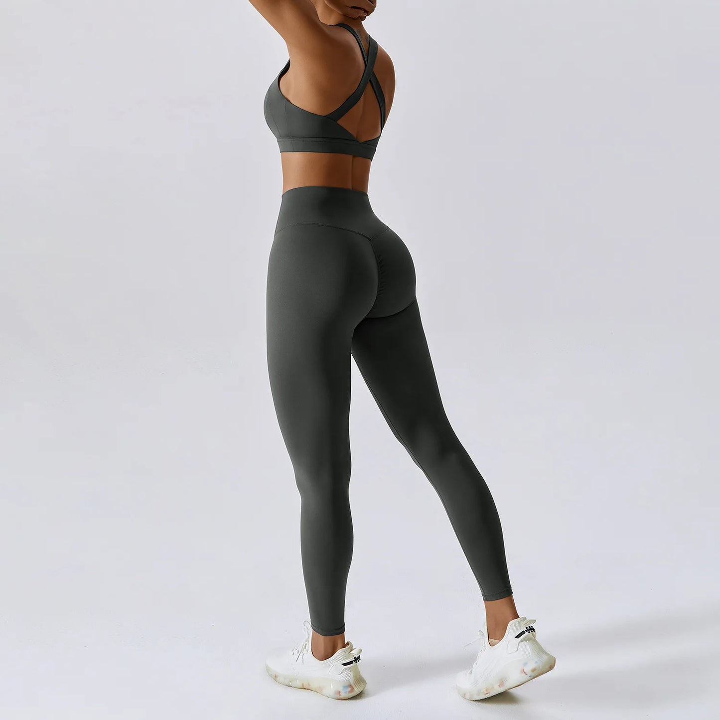 Conjunto de soporte moldeador: sujetador deportivo de doble tirante + short/legging de cintura alta 
