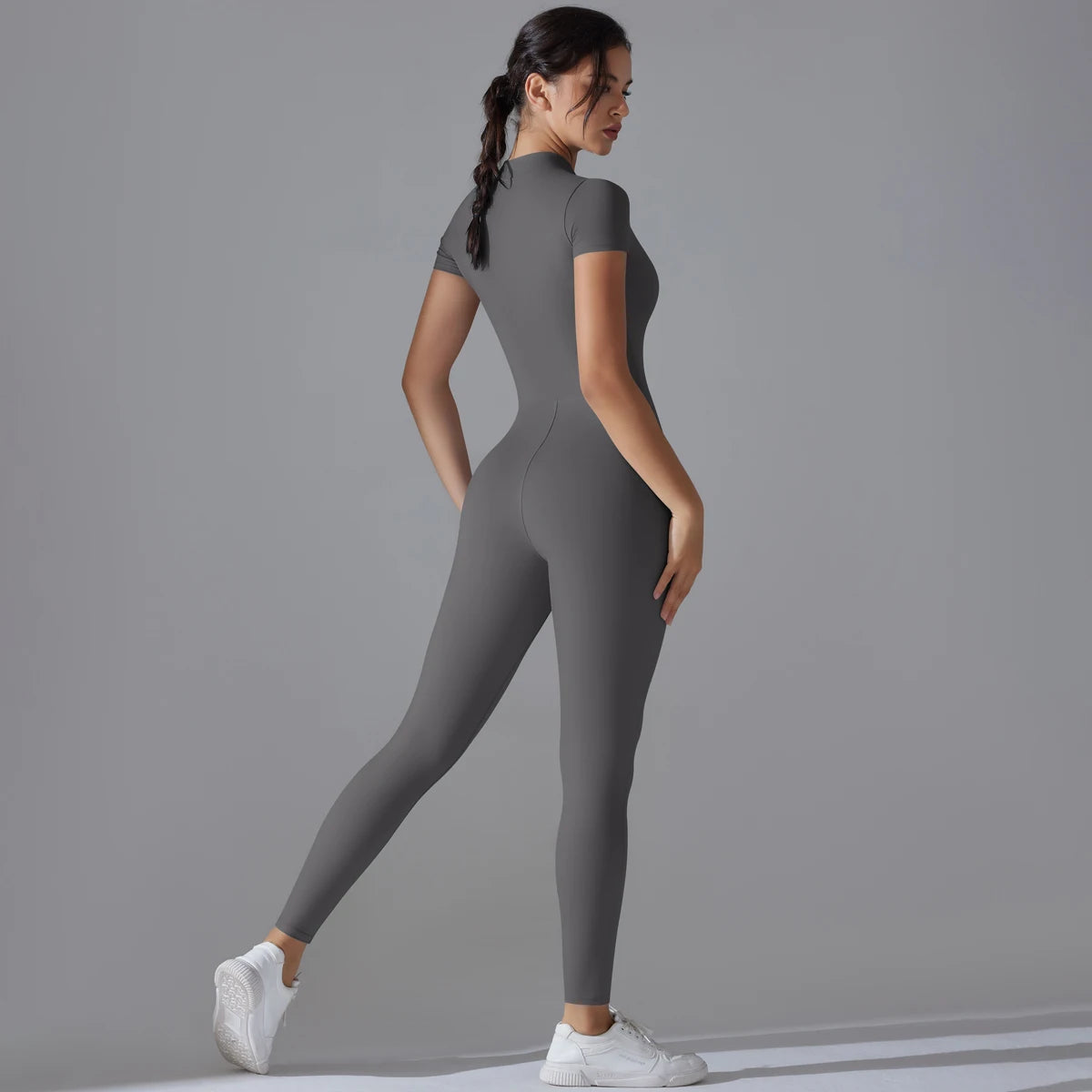 Zippered Full-Length Yoga Suit for Comfort & Curve-Defining Fit - NEOFORMA APPAREL